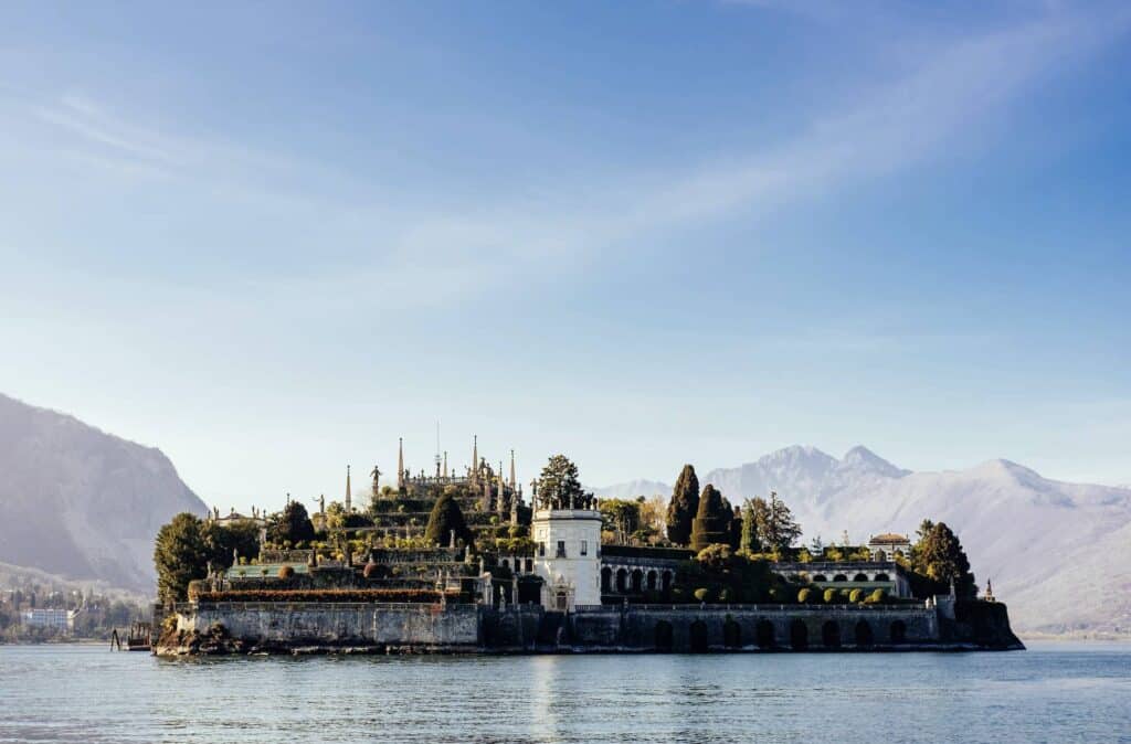 Day Trip from Milan to Lake Orta & Lake Maggore - Isola Bella